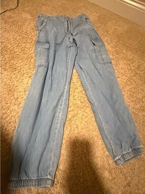 American Eagle Outfitters Light Blue Cargo Jogger Jeans